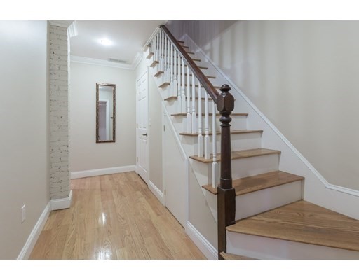 35 Fairfield St, Back Bay