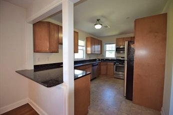 39 Ocean Ave, Quincy