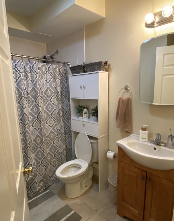 47 Chelsea St, East Boston