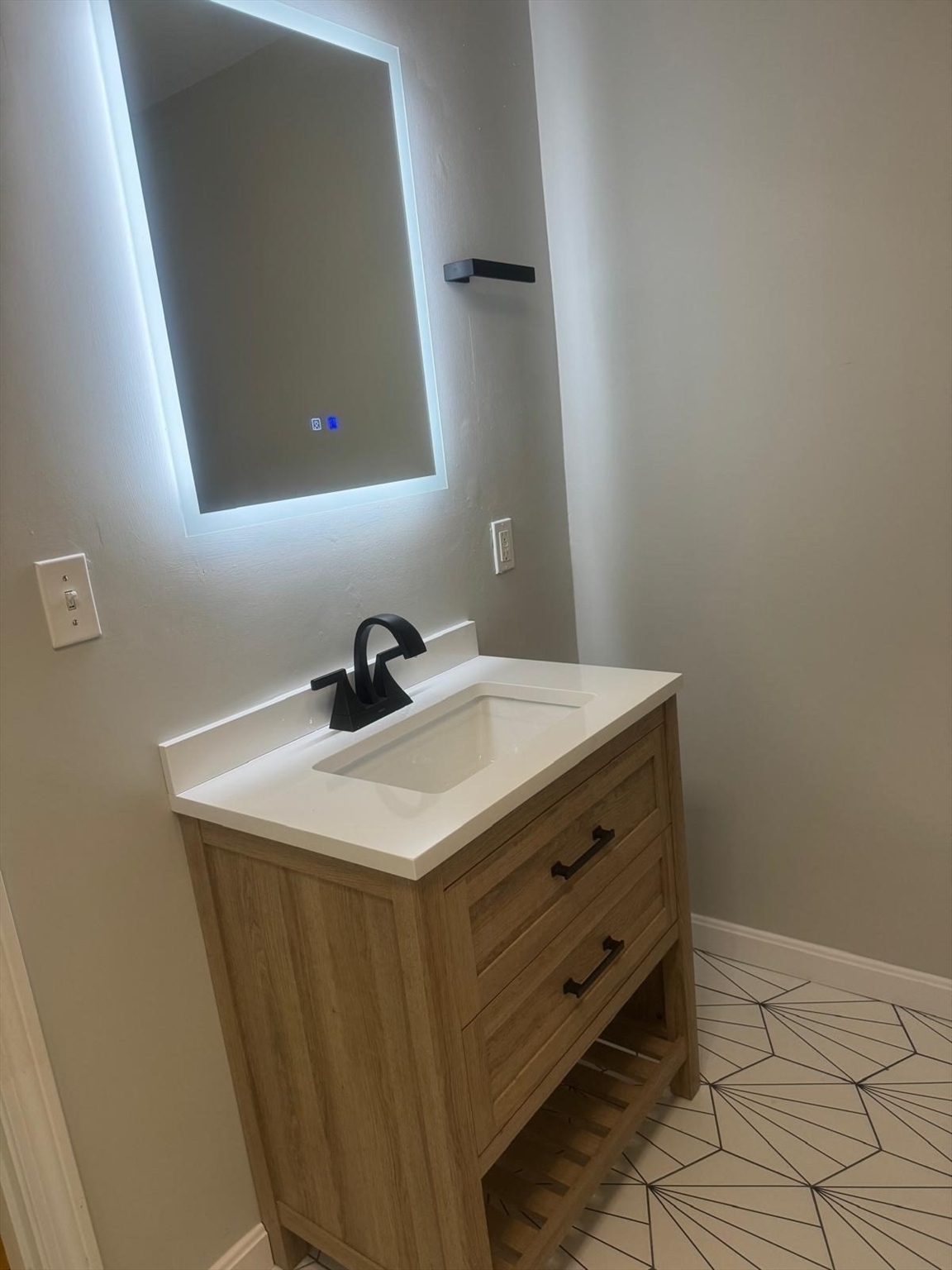 173 Rindge Ave, North Cambridge