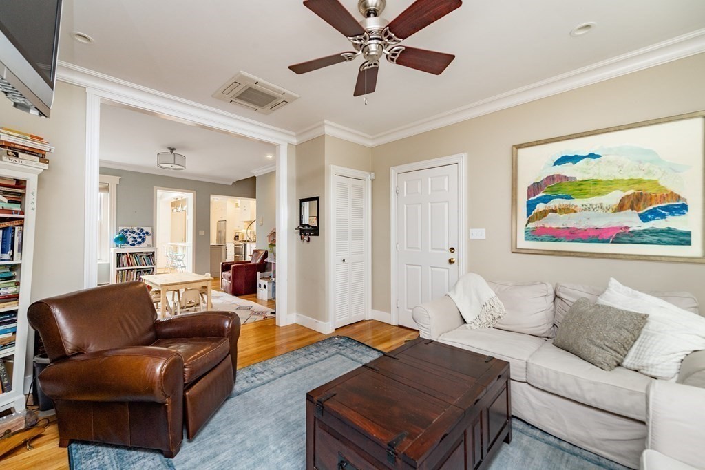 15 15 Mount Vernon St, Charlestown