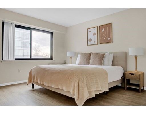 10 Emerson Pl, West End