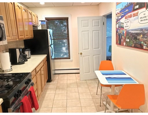 130 West 8th St, South Boston