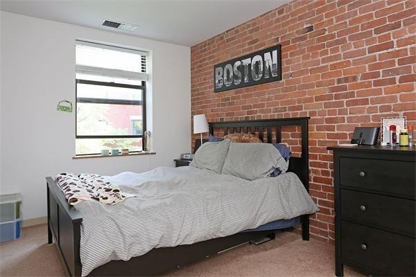 90 Gainsborough St, Fenway