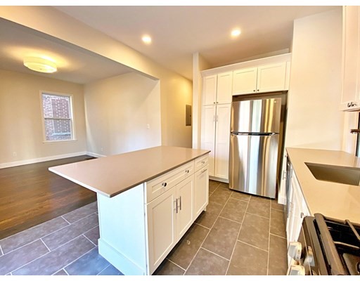 20 Frankfort St, East Boston