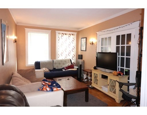 104 Toxteth St, Coolidge Corner