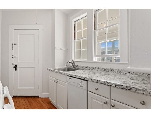 21 Chauncy St, Harvard Square