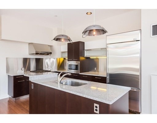 88 Kingston St, Midtown