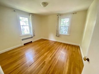 307 Russett Rd, Chestnut Hill