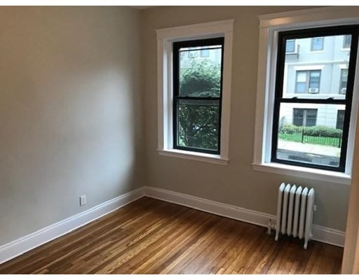 39 Glenville Ave, Allston