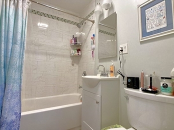 35 Manning St, Roslindale