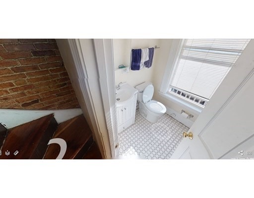 16 Reedsdale St, Allston