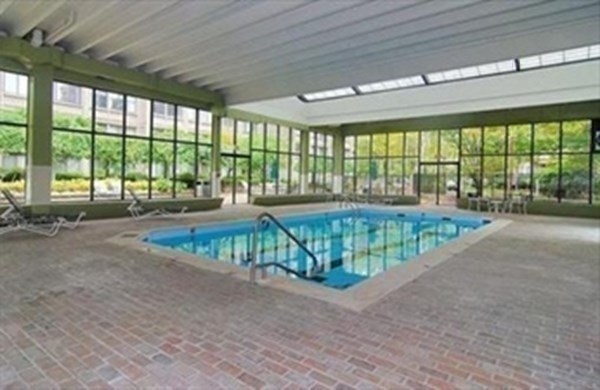 1731 Beacon St, Washington Square