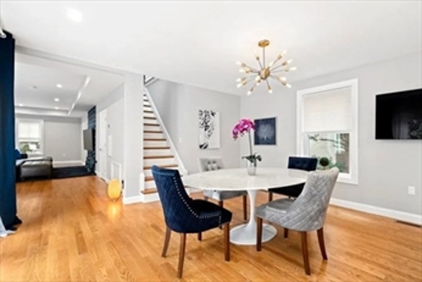 62 Perrin St, Roxbury