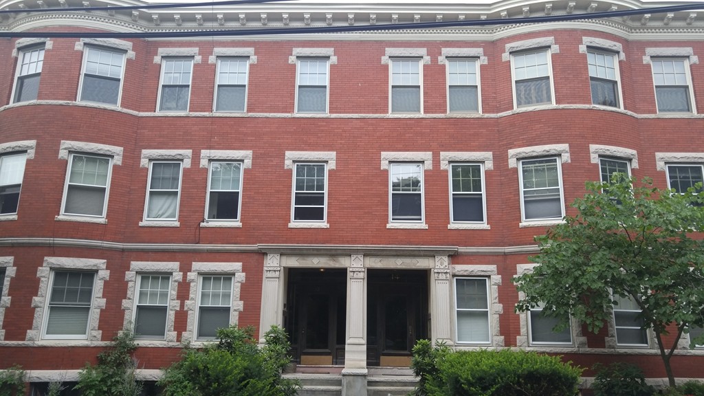 12 Colbourne Cres, Washington Square