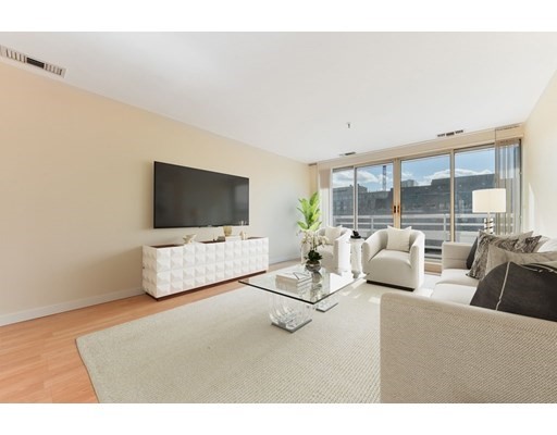 4 Canal Park, East Cambridge