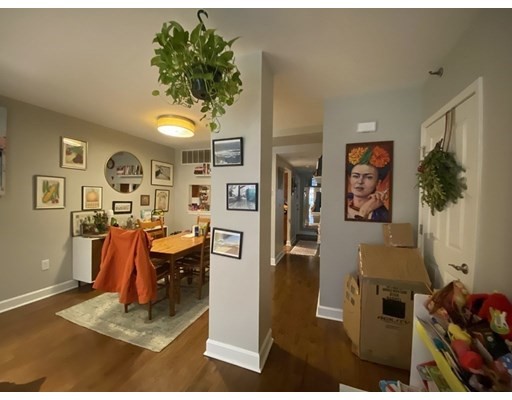 32 Garrison St, Back Bay