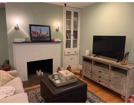 239 Commonwealth Ave, Back Bay