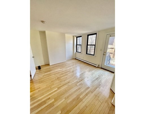 36 Clarendon St, South End