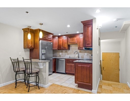 357 Commercial St, Waterfront