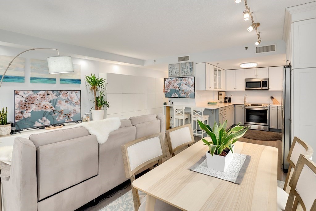 655 Concord Ave, West Cambridge