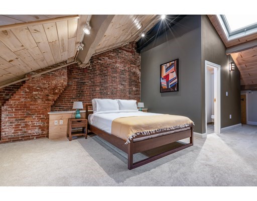 15 Union St, Downtown