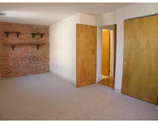 87 Gainsborough St, Fenway