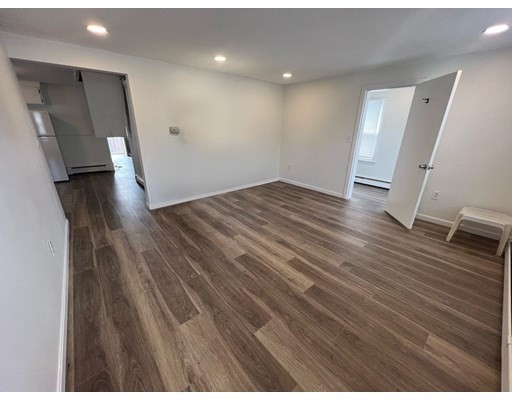 7 Ashland St, Medford