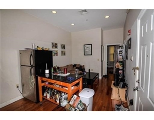 31 Dwight St, South End