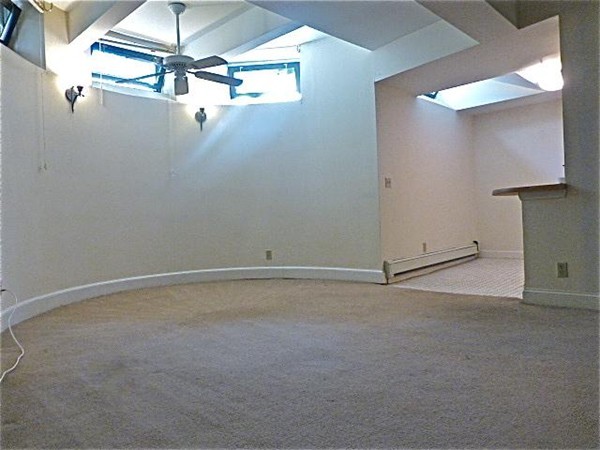 1100 Beacon St, Longwood