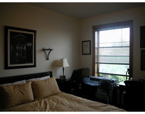 129 Saint Botolph St, Back Bay