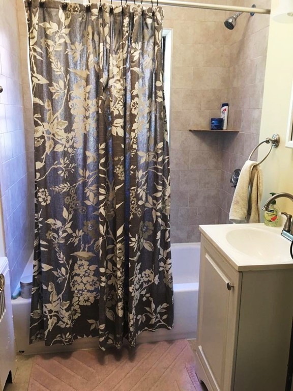 93 Strathmore Rd, Brighton