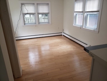 92 Pine Hill Rd, Dedham