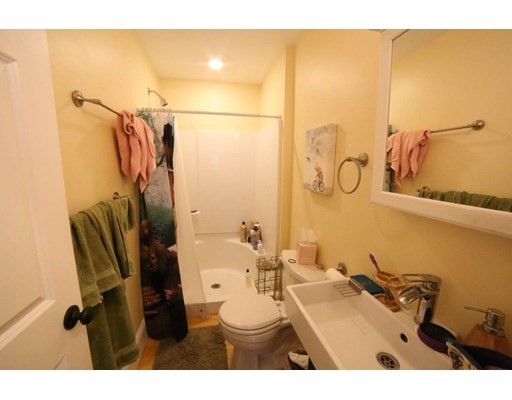 15 Orchard St, Porter Square