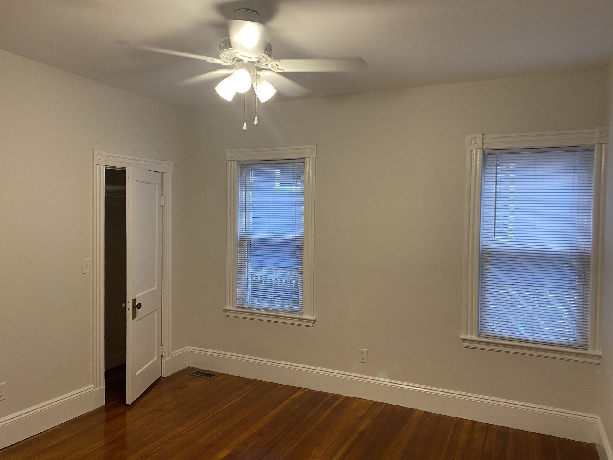 15 Radford Ln, Dorchester