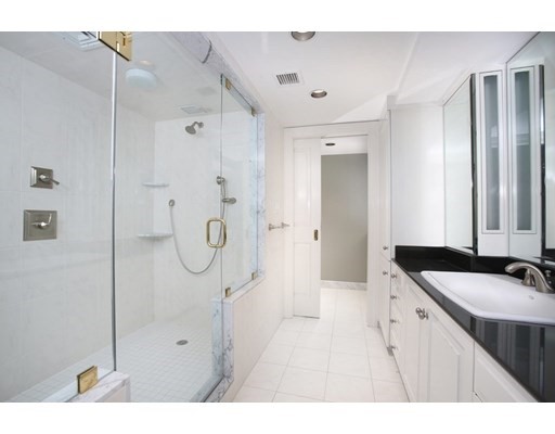 2 Commonwealth Ave, Back Bay