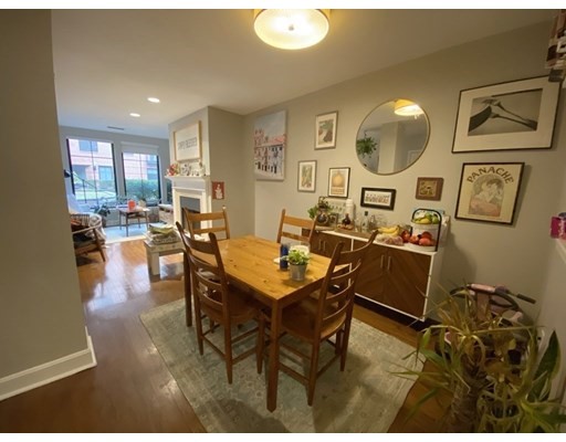 32 Garrison St, Back Bay