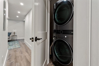 14 Porter St, Jamaica Plain