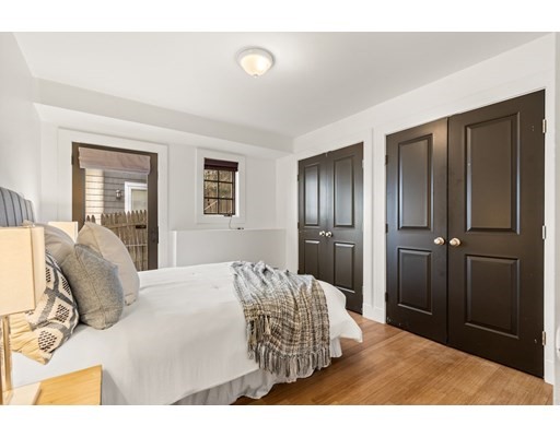 103 Russell St, Charlestown