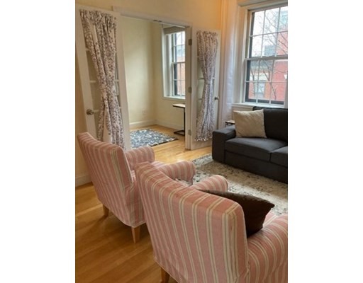 53 Garden St, Beacon Hill