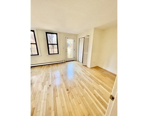 36 Clarendon St, South End