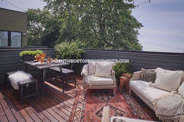 515 East 1st St, South Boston