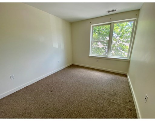 99 Chestnut Hill Ave, Brighton