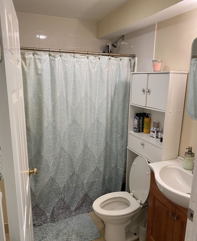 47 Chelsea St, East Boston