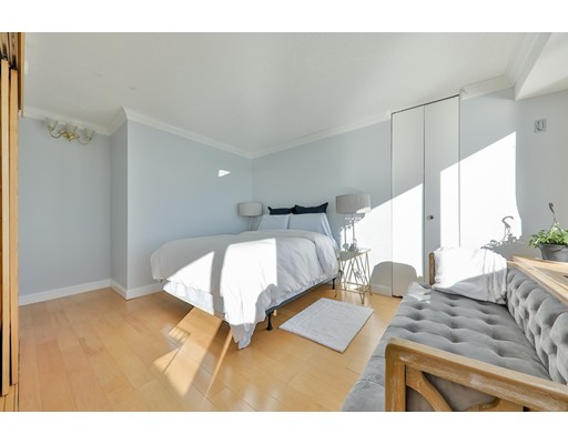 65 India Row, Waterfront