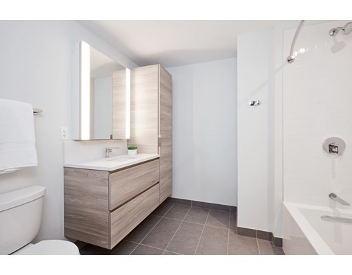 135 Seaport Blvd, Seaport District