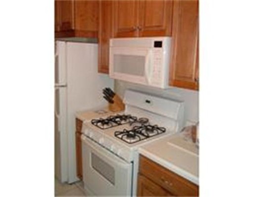 395 Broadway, Central Square