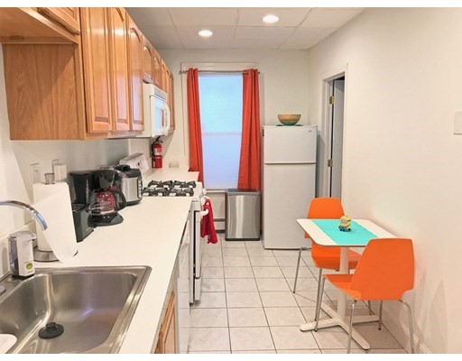 130 West 8th St, South Boston