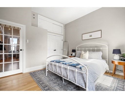 758 Tremont St, South End