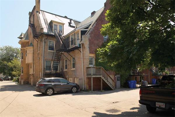 186 Naples Rd, Coolidge Corner